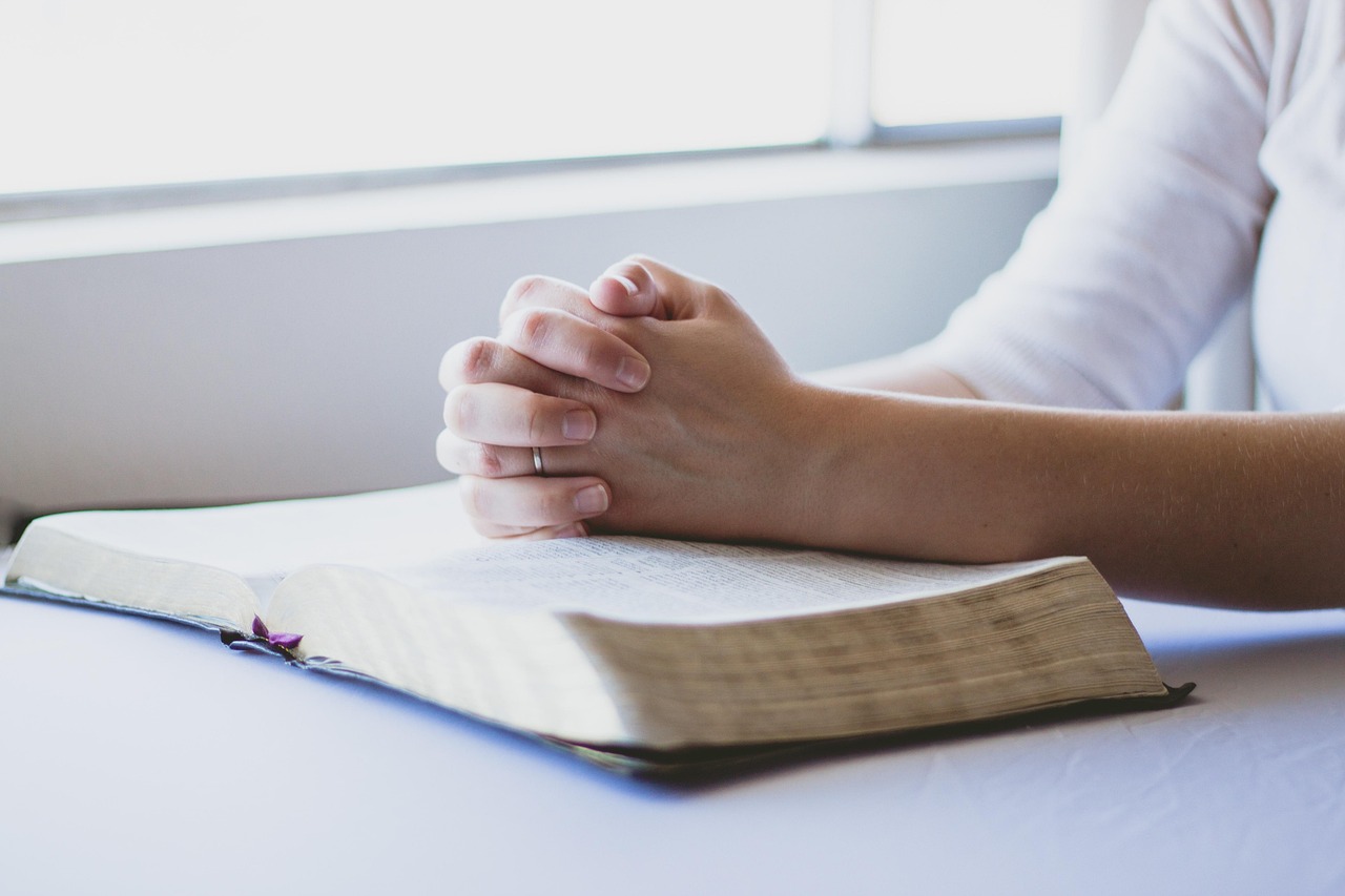 Reading Aloud: The Lost Art That Makes Old Books Feel New